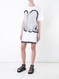 brick print T-shirt