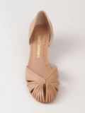 low-heel pumps
