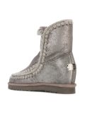 'Eskimo' boots