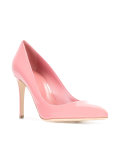 Madame pumps