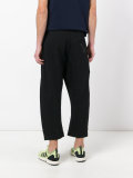 drop-crotch cropped sweatpants  