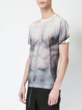 chest print T-shirt