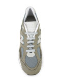 lateral patch sneakers
