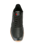 lace up trainers 