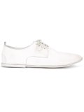 lace-up shoes 