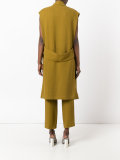 loosely tailored sleeveless coat 