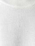 圆领毛衣