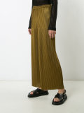 pleated trousers 