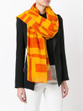 geometric print scarf 