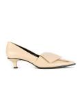 pointed toe pumps