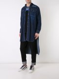 长后摆牛仔衬衫