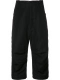 loose-fit cropped trousers