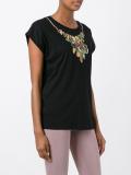 necklace print T-shirt 