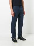 loose fit trousers 