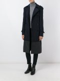 细条纹风衣