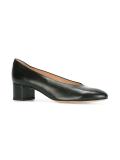 round toe pumps