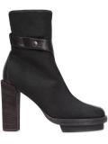 'Argo' boots