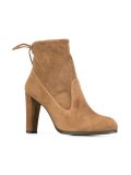 'Mitten' boots