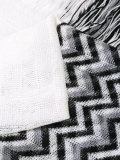 zig-zag knitted scarf