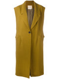loosely tailored sleeveless coat 