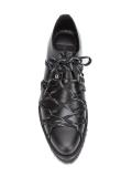 elasticated lace-up shoes