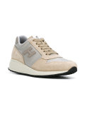 lateral patch sneakers