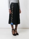 leaf embroidered pleated skirt