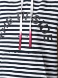 短连帽衫