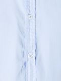 cutaway collar shirt