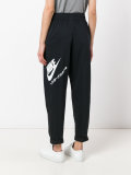 tapered trousers