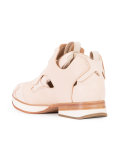 'Mip-15' shoes