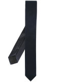 plain tie 