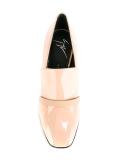 varnished loafer pumps