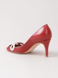 round toe pumps