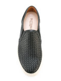 woven slip-on traienrs