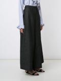 wide-legged trousers
