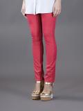 skinny fit jeans