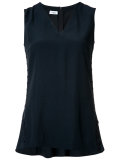 sleeveless top 