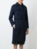 束腰带大衣