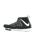 'Train Ultrafast Flyknit'板鞋
