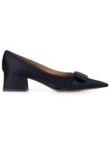 pointed toe pumps