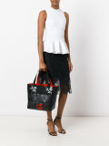 graphic print tote