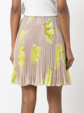 banana print pleated skirt