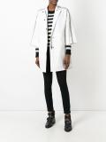 buttoned jacket 