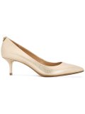 pointed toe pumps 