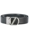 buckle detail belt