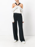 wide-legged trousers