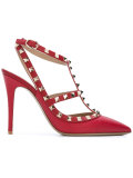 Valentino Garavani Rockstud pumps