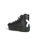 contrast trainers 