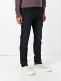 slim fit jeans